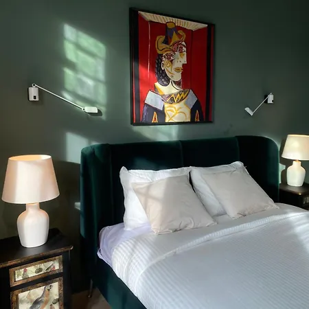 Agatovas By The Lys *