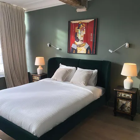 Agatovas By The Lys *